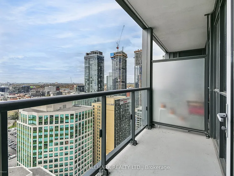 300 Front St W #2712 — Photo 5