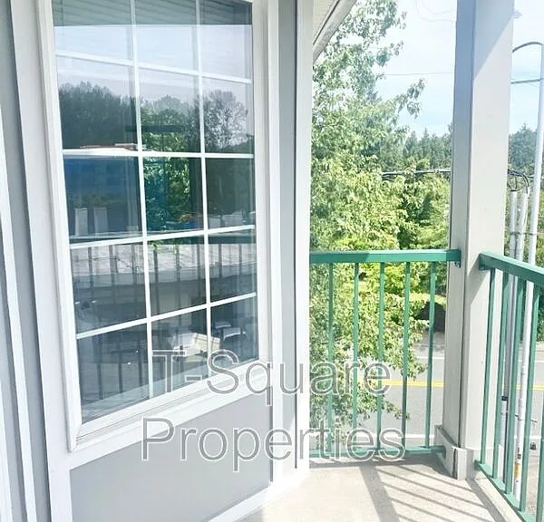 9525 NE 180th St #306 — Photo 3