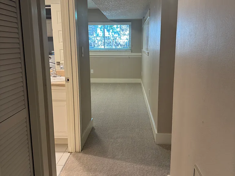 102 Hoover Ave — Photo 12