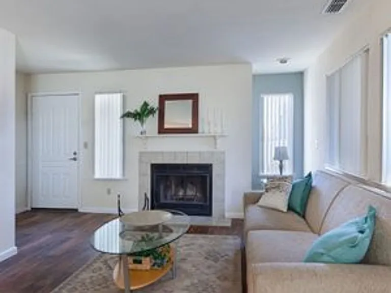 Windscape Apartments — Photo 16