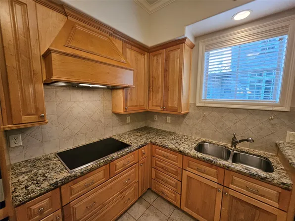 301 Watermere Dr APT 109, Southlake, TX 76092