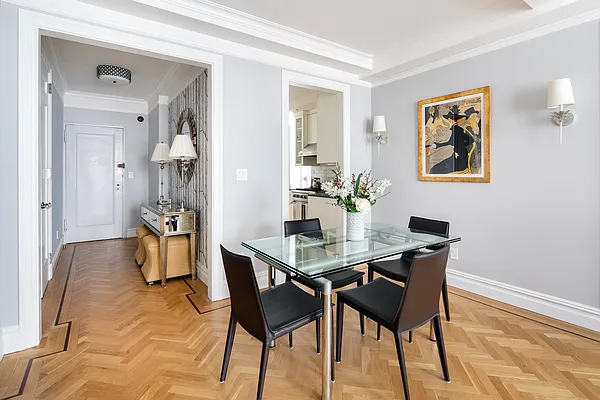 Sold by Sotheby's International Realty | media 2