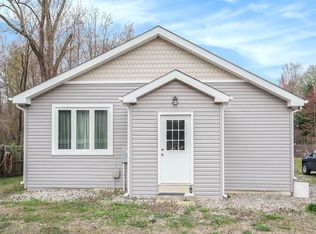 37076 76th St, Covert, MI 49043