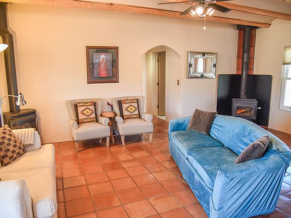 3rd image of 12 Evergreen Rd