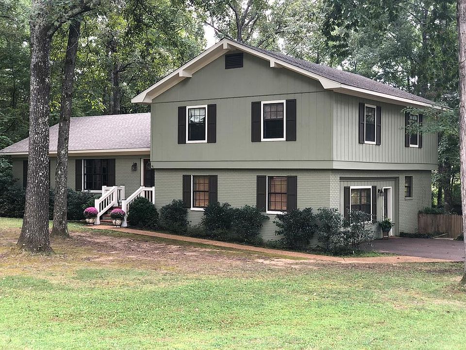 1st image of 104 Lakeway Dr