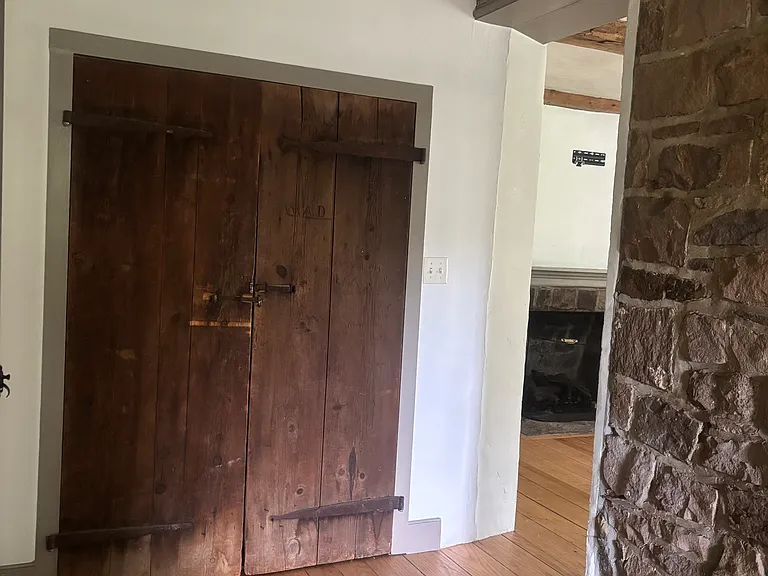 Creekside Dr — Photo 30