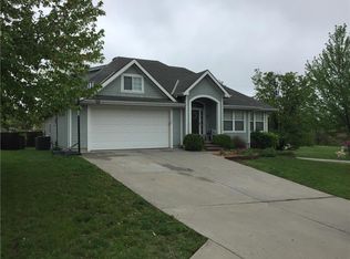 1701 Aspen Ln, Excelsior Springs, MO 64024