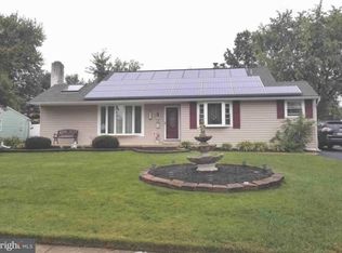 679 Cypress Rd, Warminster, PA 18974