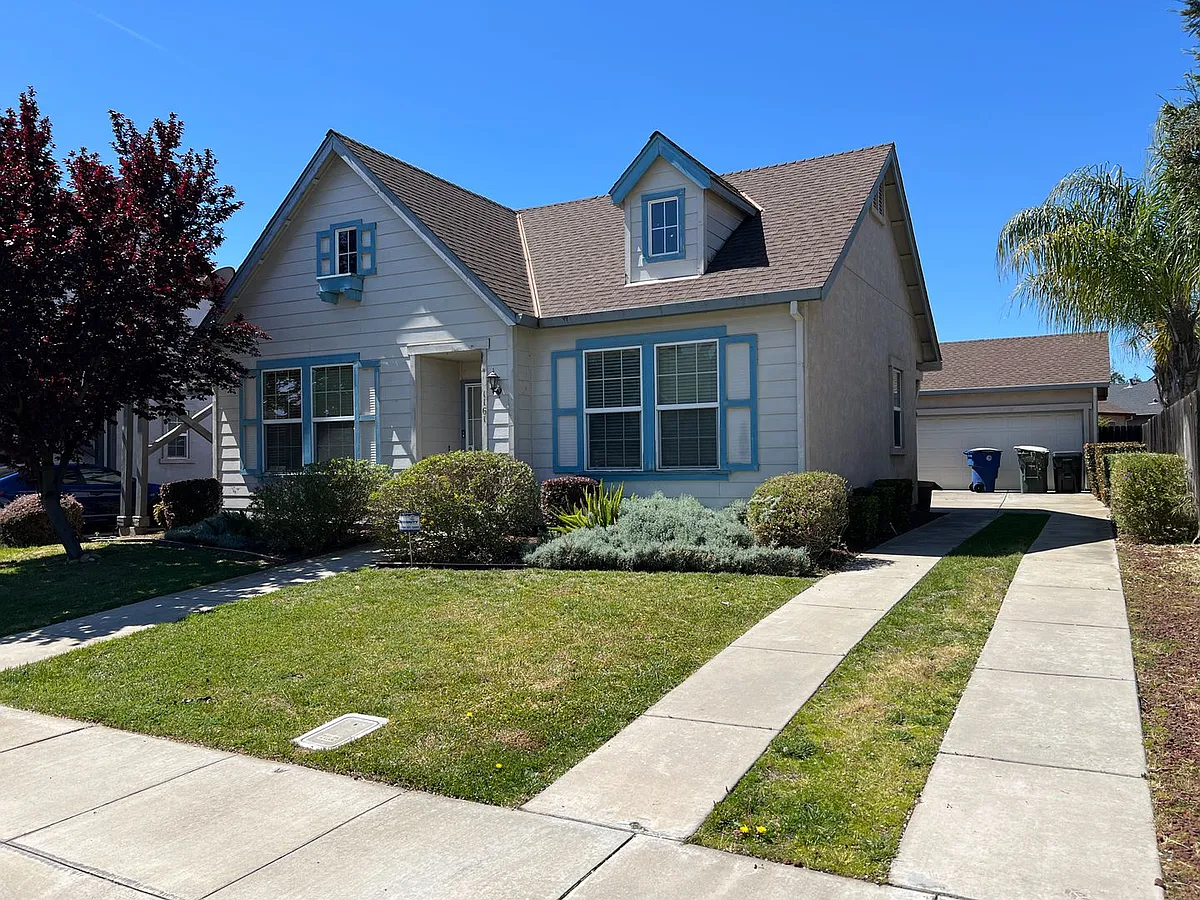 Building Photo - 1161 Syracuse Ln