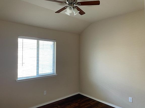 4th image of 8420 Autumn Creek Trl