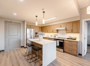 1025 Templeton Ave #104, Winnipeg, MB R2P0G2