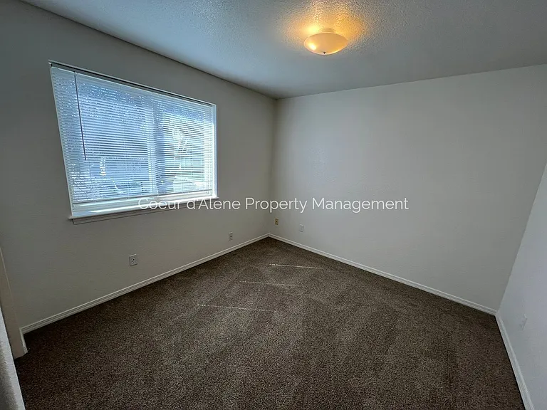 845 N Siony Ln — Photo 9