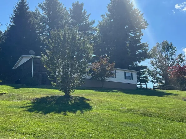 5273 Grandview Dr, Dublin, VA 24084