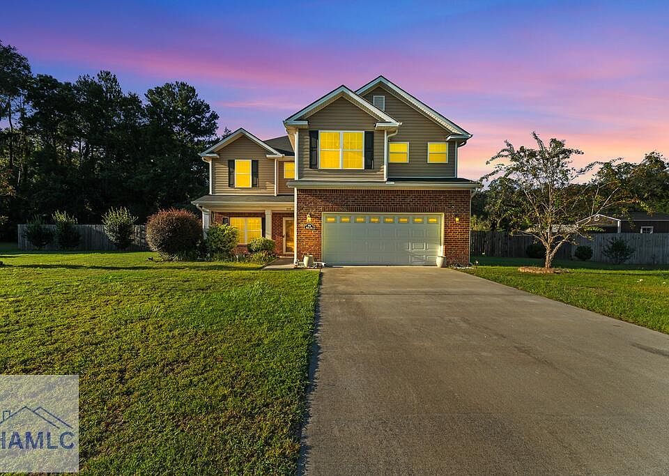 1st image of 208 Maggie Ln