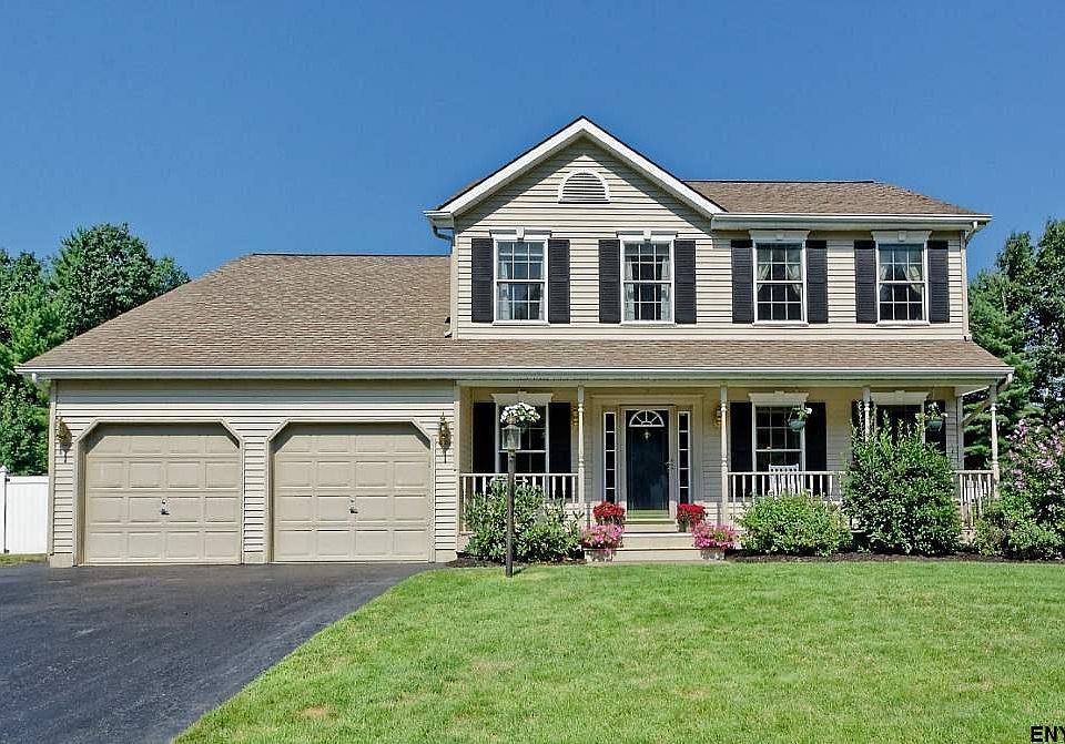 1st image of 7 Clubhouse Ct