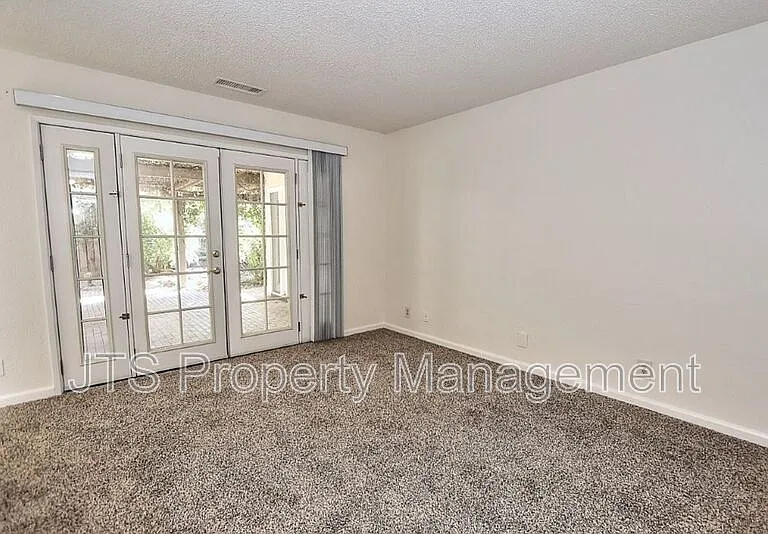 6830 Mellodora Dr — Photo 42