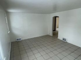 3822-3824 N 36th St. (Duplex), 3824 Upper