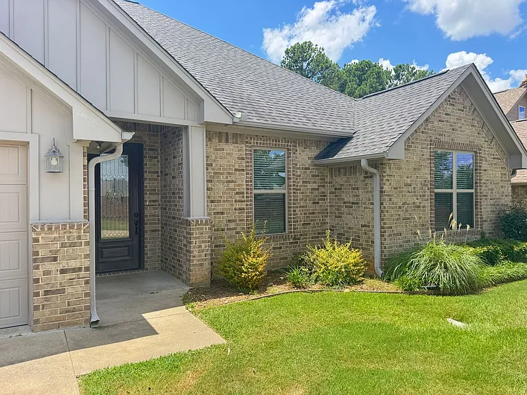 3988 Old Omen Rd — Photo 4