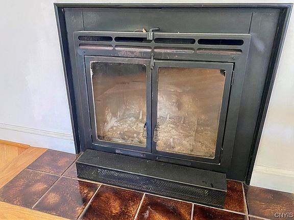 5th image of 101 Revere Rd