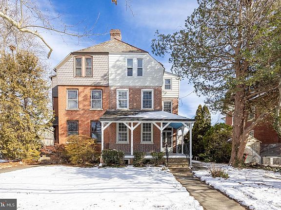 3rd image of 419 N Swarthmore Ave