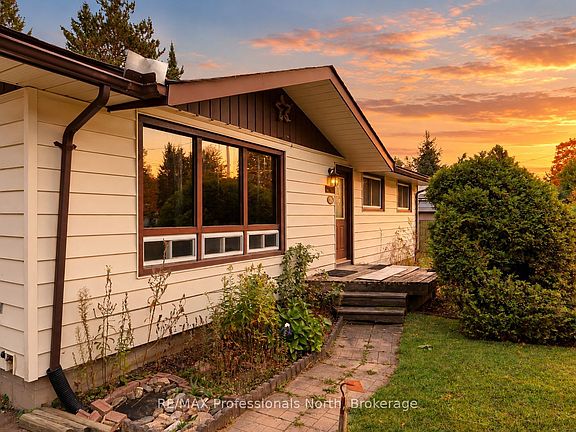 2nd image of 23 Vintage Cres