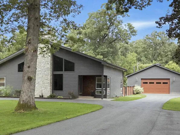 1404 Del Oaks LANE, Delavan, WI 53115