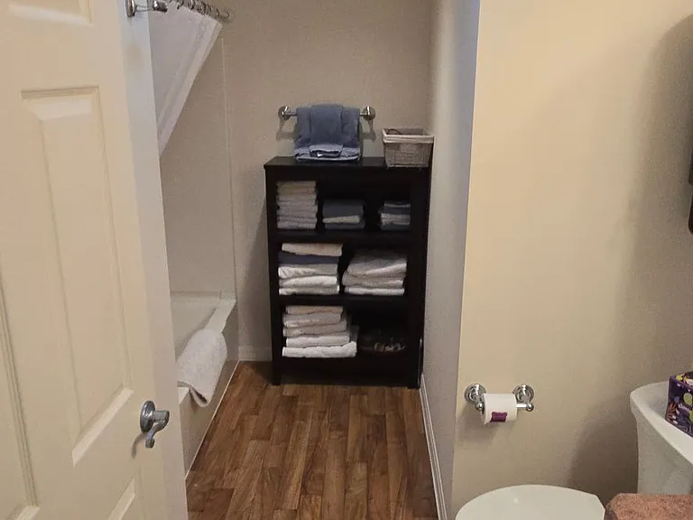 2280 Biscayne Ave — Photo 11