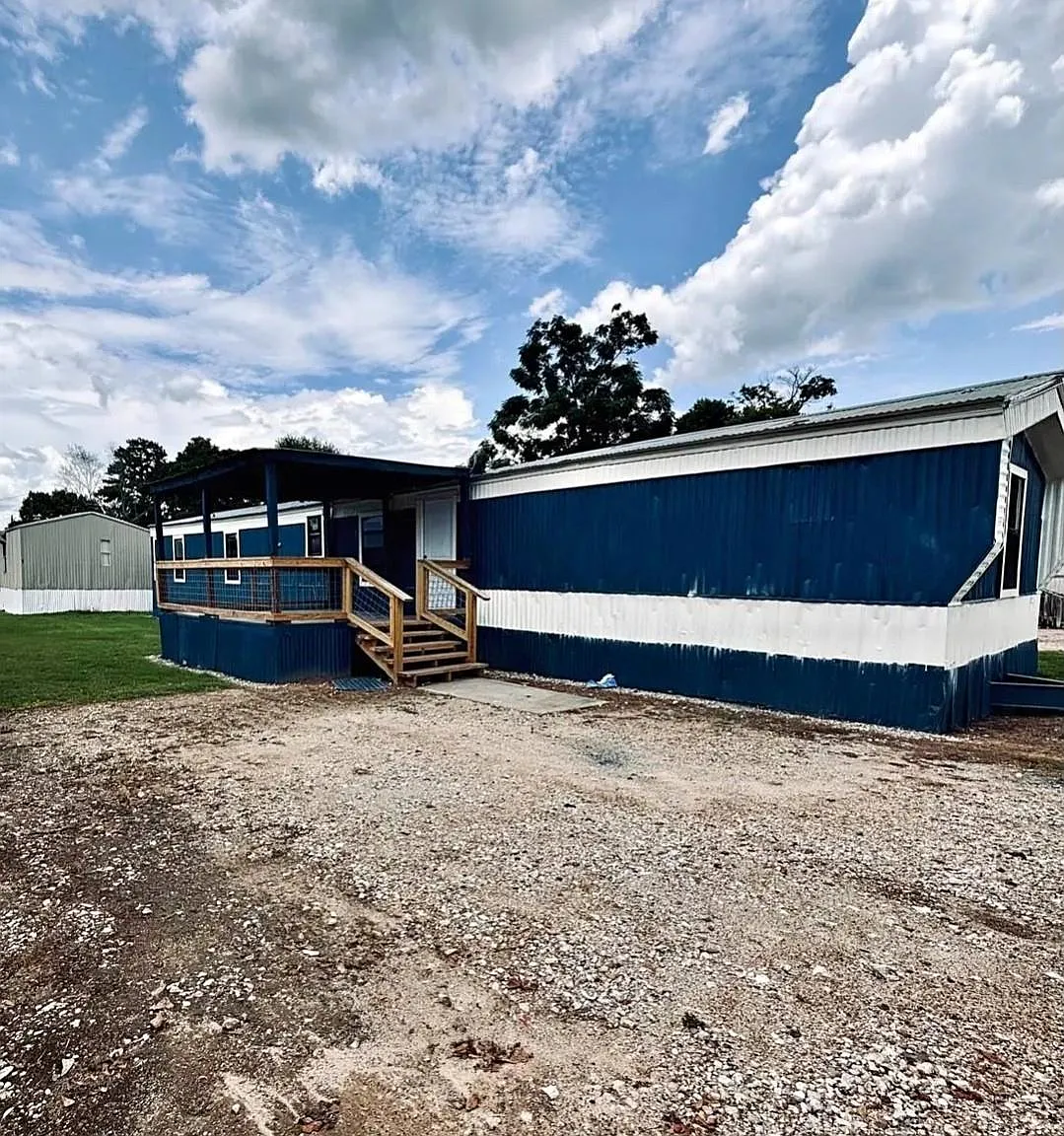 4 bed, 2.0 bath, $1,325 — Photo 1