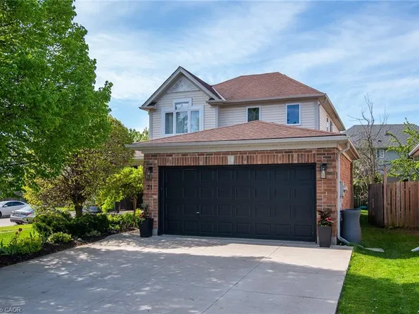 31 Adler Dr, Cambridge, ON N3C 4J9