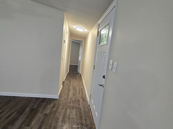 4th image of 243 Seminole Cir