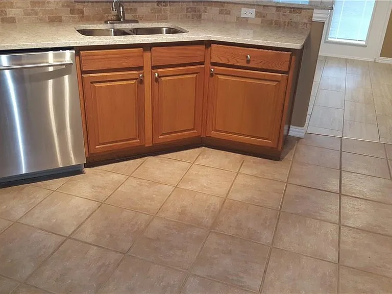 2100 Pipers Field Dr #46 — Photo 7