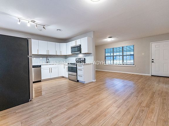 5th image of 104 Twining Dr #A