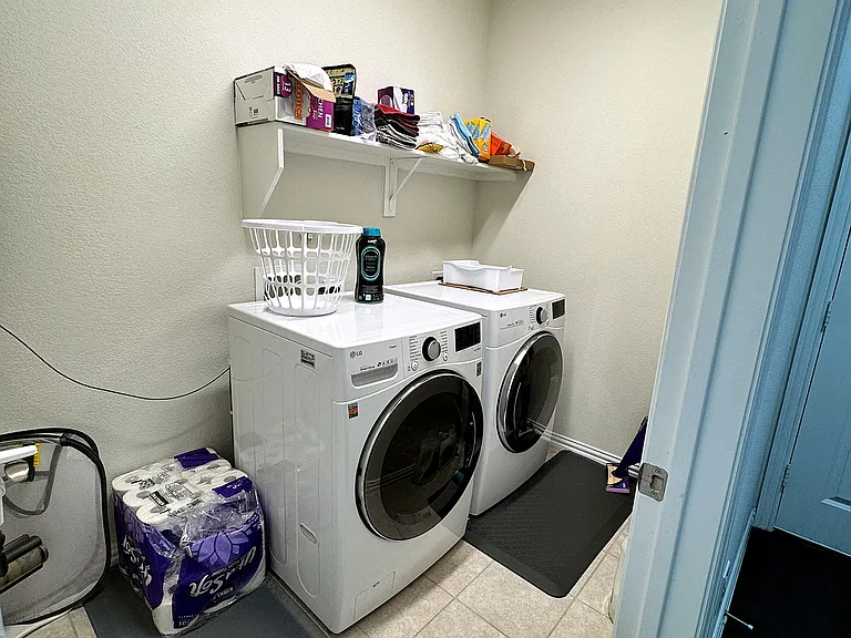 2509 Temple Dr — Photo 15