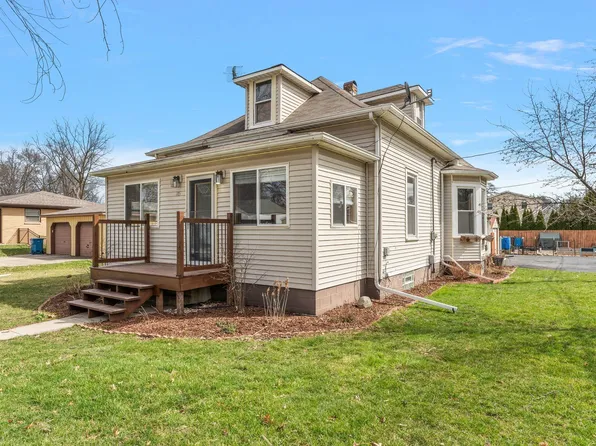715 S Kouts St, Kouts, IN 46347