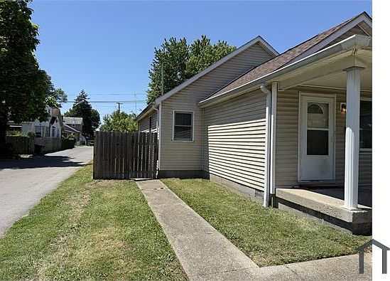 2nd image of 744 S 36th St