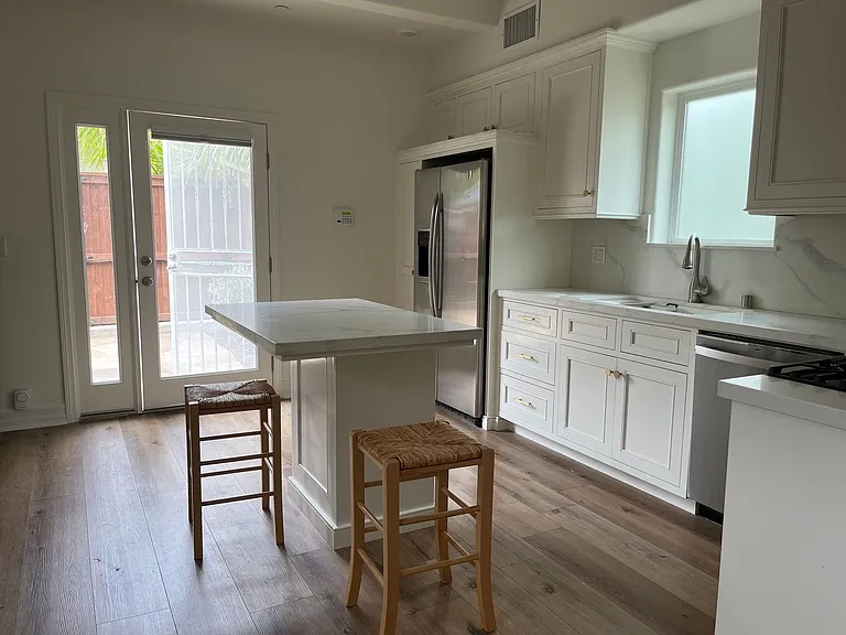 1126 Hill Rd #B — Photo 5