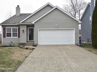 4313 Hickoryview Dr, Louisville, KY 40299