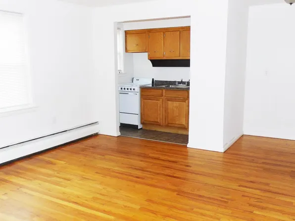117 Oxford St #B-7, Hartford, CT 06105