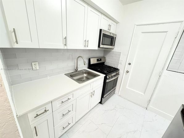 7435 Byron Ave #7