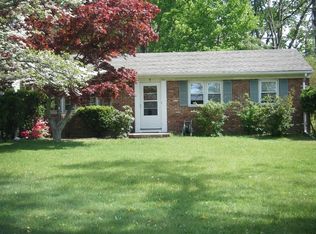 1 Fernwood Dr, Toms River, NJ 08753