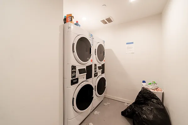 Rented by Jankos Group LLC | media 37