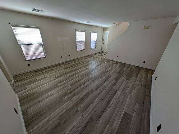5th image of 8913 Perfect Diamond Ct