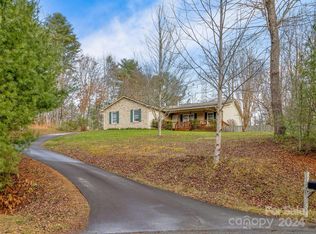 232 Katie Jane Dr, Horse Shoe, NC 28742