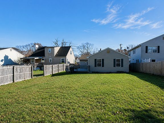 2nd image of 251 20th Ave
