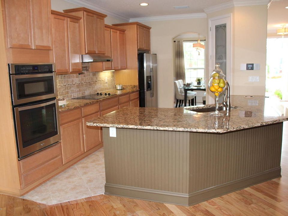 1st image of 44 Tribeca Ct