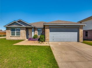 262 Pine Crest Dr, Justin, TX 76247