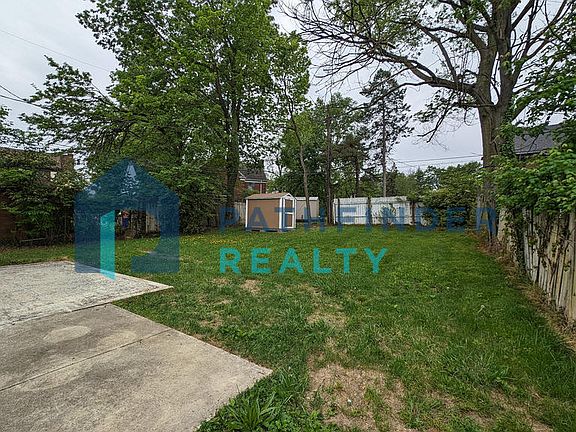 2nd image of 1417 Kumler Ave