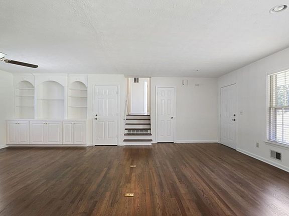 3rd image of 3580 Mill Creek Ln SW