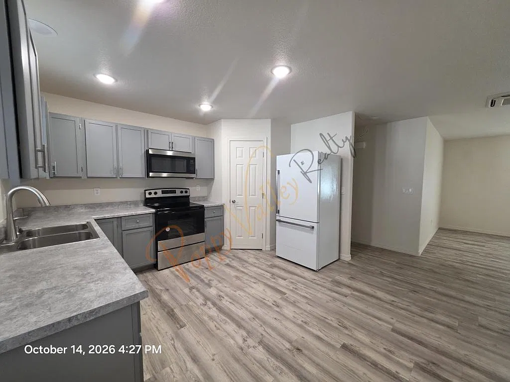 2810 Lass Ave — Photo 4