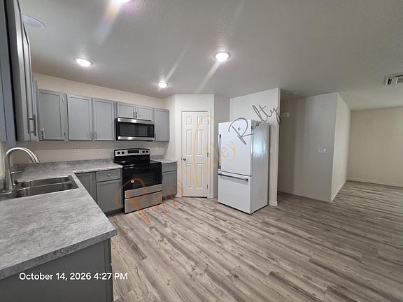 4th image of 2810 Lass Ave